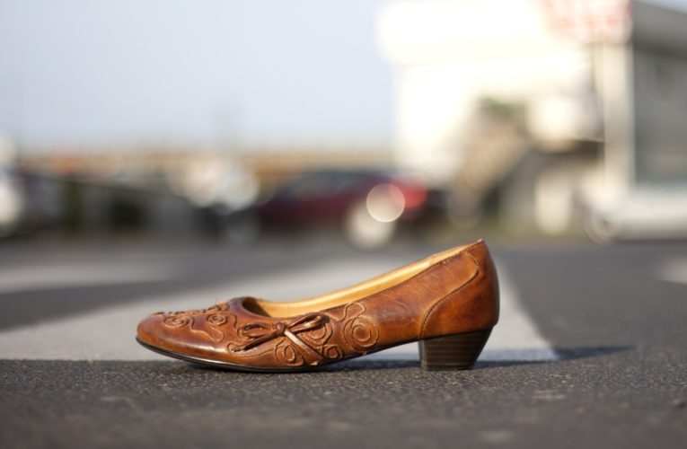 В Днепре на Донецком шоссе на пешеходном переходе насмерть сбили женщину