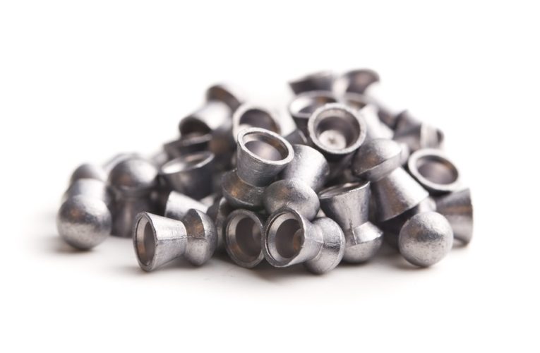 Под Днепром мужчина открыл огонь по детям