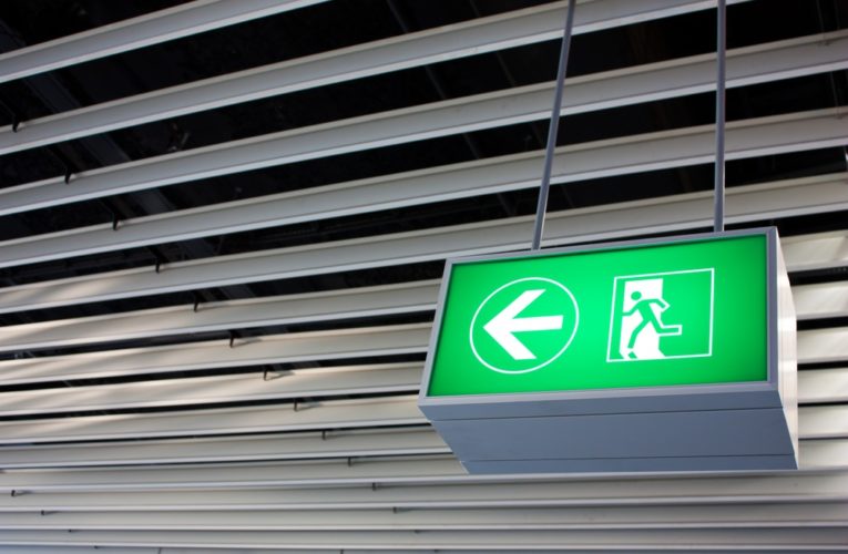 В Днепре заминировали Varus в трех торговых центрах