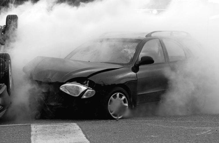 В Днепре маршрутка врезалась в такси, пострадал ребенок
