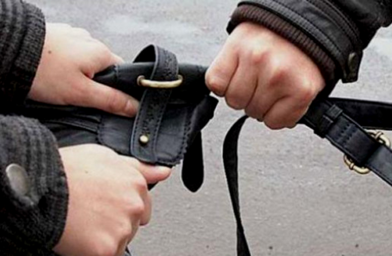 В Кривом Роге ограбили женщину-почтальона, разносившую пенсии