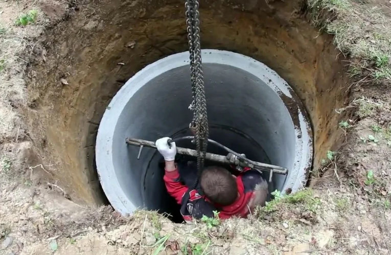 На Днепропетровщине мужчина упал в 10-метровый колодец