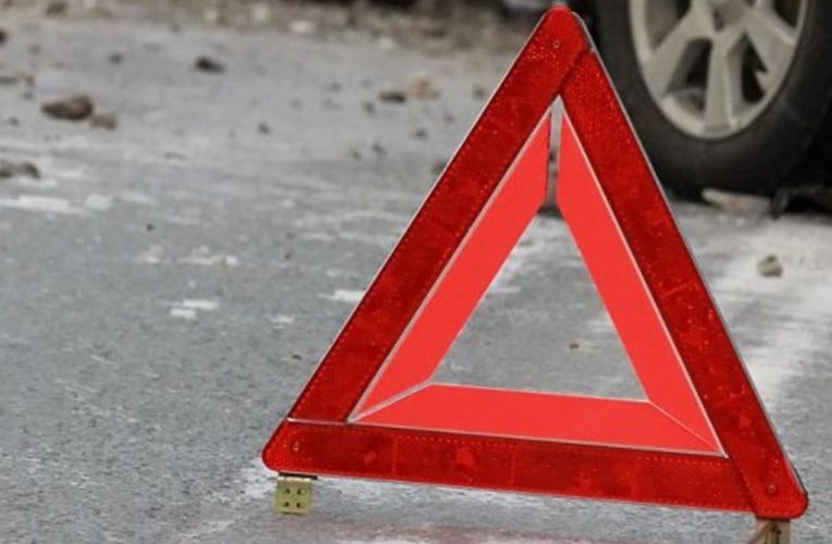 В Днепре на перекрестке Грушевского и Шевченко столкнулись Mitsubishi и Ford