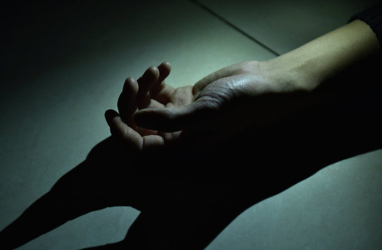 В Днепре в гаражном кооперативе нашли окровавленный труп мужчины