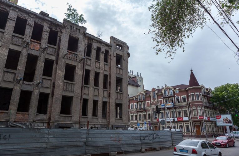 В Днепре собираются на три месяца перекрыть улицу Троицкую