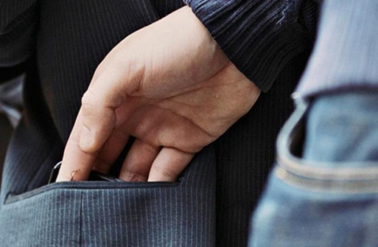 В супермаркете Днепра орудует «вежливый» вор