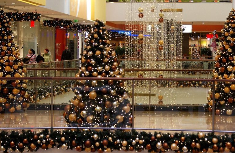 В Днепре торговые центры не будут работать в новогоднюю ночь