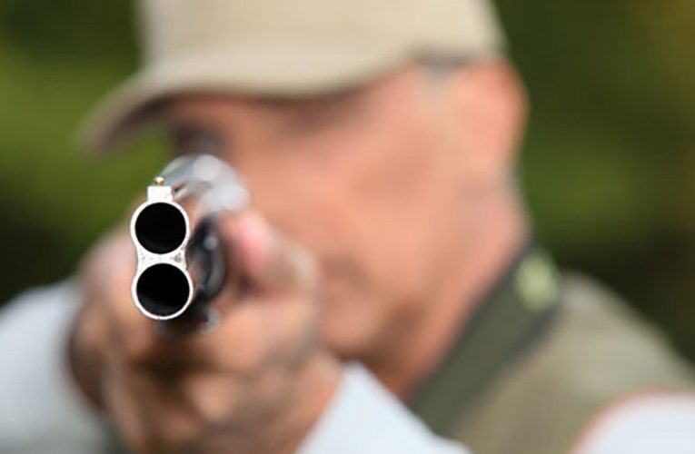 На Днепропетровщине мужчина пытался застрелить своего соседа из ружья