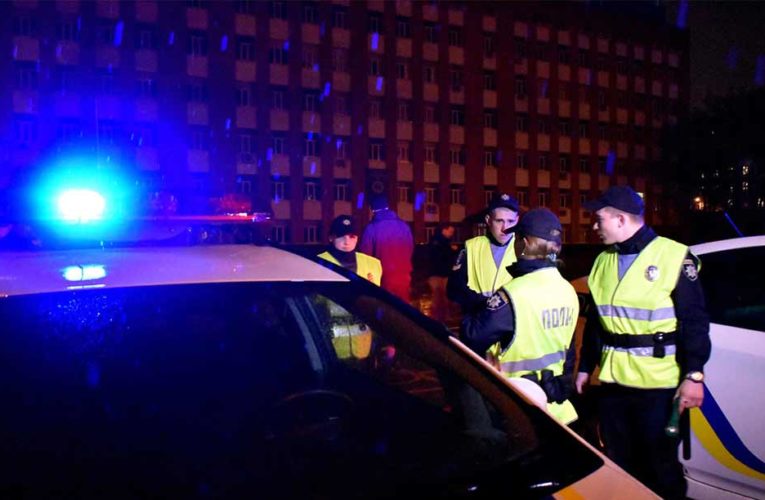 В Днепре полиция всю ночь ловила машину с неадекватным водителем