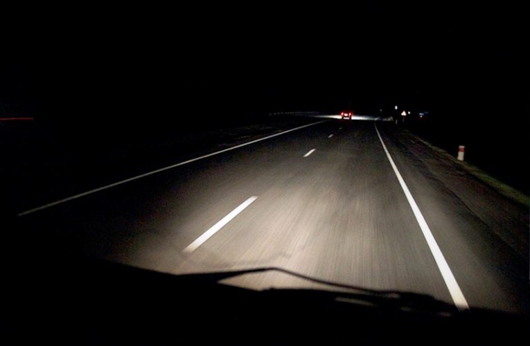 В Днепропетровской области на трассе насмерть сбили мужчину