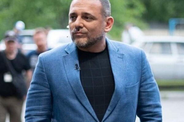 Нардеп из Днепра запретил упрекать Порошенко за «языковой закон»