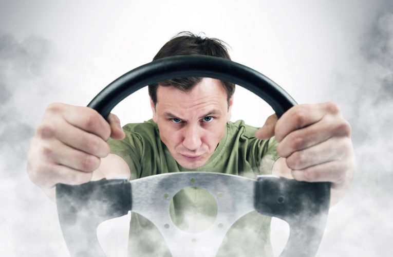 В Днепре на проспекте Героев подрались автомобилисты