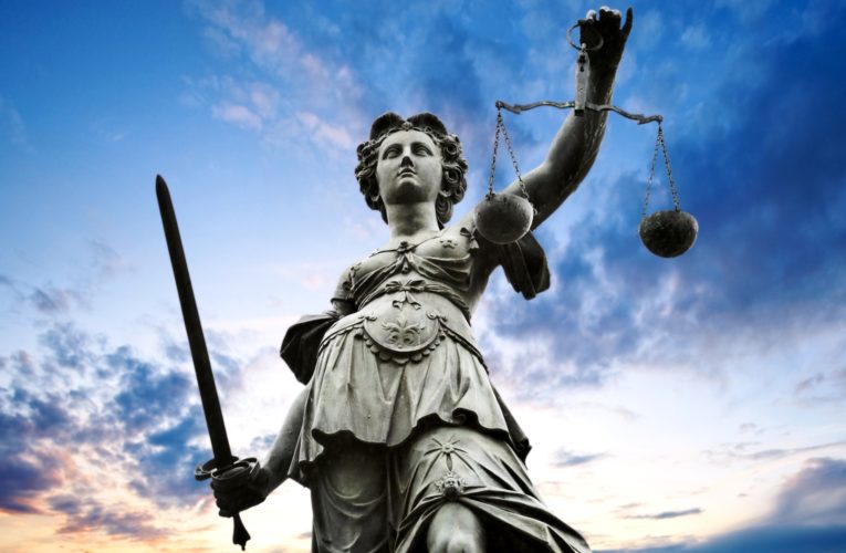 Застрелил знакомого, расчленил и сжег