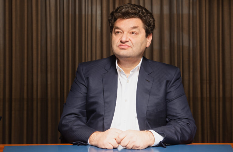 В Днепре перенесли суд по поводу «захвата» олигархом исторически ценного здания