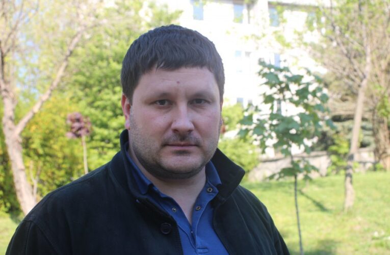 Отец депутата горсовета Днепра получил 30 тыс. грн помощи из бюджета