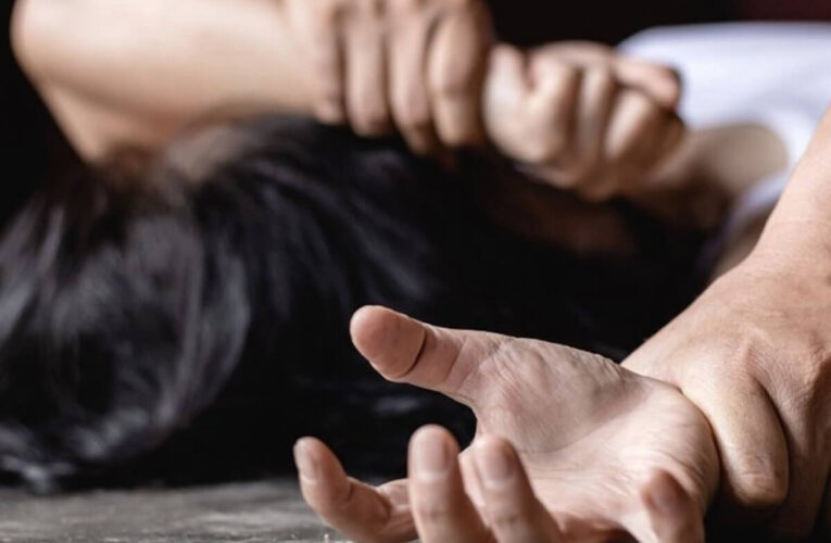 Учитель изнасиловал ученицу на выпускном в Кривом Роге