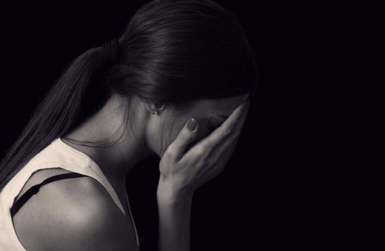 В Днепре на Рабочей злоумышленник попытался изнасиловать девушку