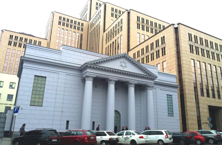 В Днепре почтили 80-ю годовщину массового расстрела евреев